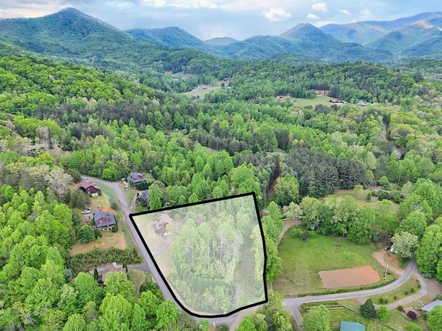 600 Mill Ridge Road, Hiawassee, GA 30546