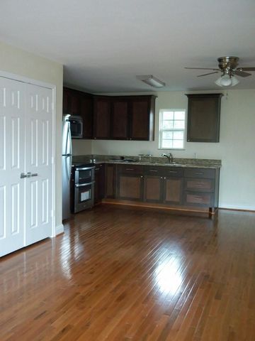 401A Willard Street, Houston, TX 77006