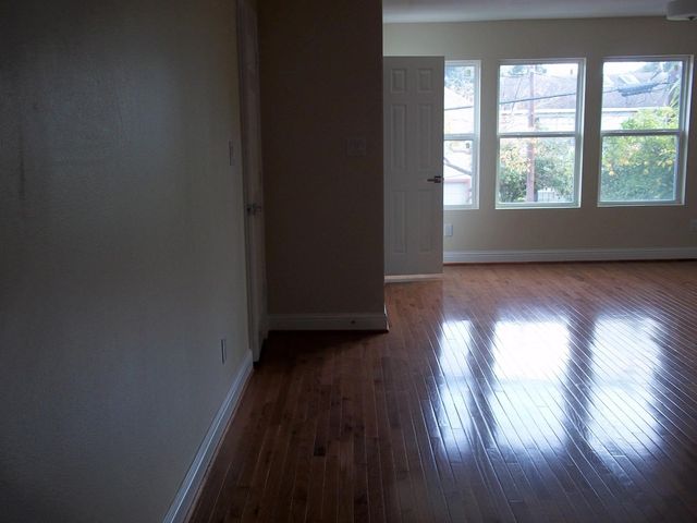 401A Willard Street, Houston, TX 77006