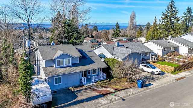 24041 26th Avenue S, Des Moines, WA 98198