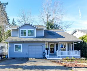 24041 26th Avenue S, Des Moines, WA 98198