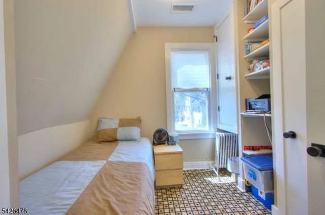 49 Bond St, Passaic City, NJ 07055