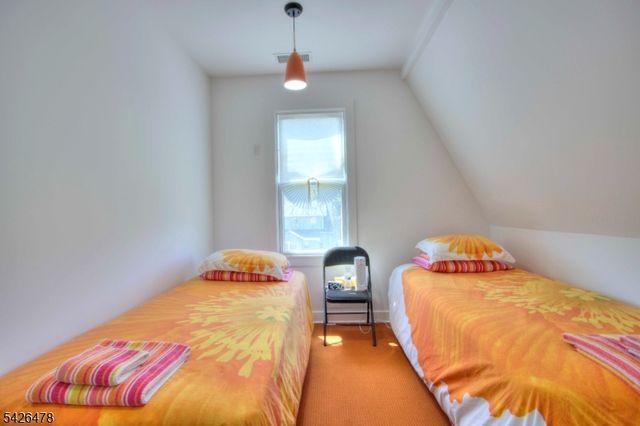 49 Bond St, Passaic City, NJ 07055