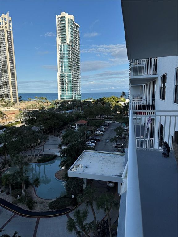 210 174th St 911, Sunny Isles Beach, FL 33160
