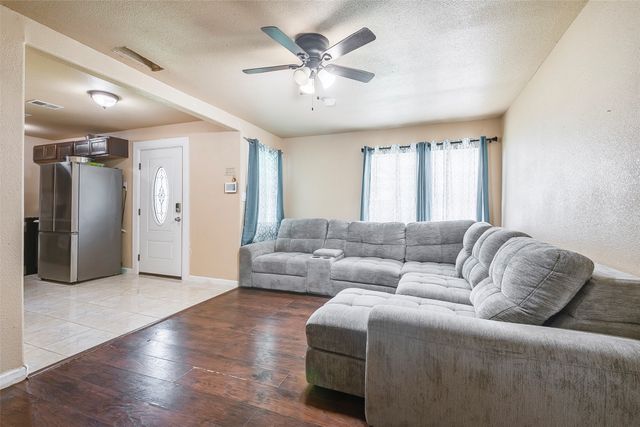 3624 Hardeman Street, Fort Worth, TX 76119