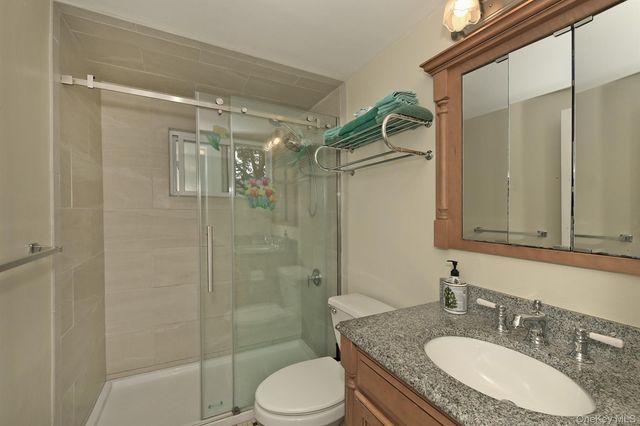 245 N Fulton Avenue, Lindenhurst, NY 11757