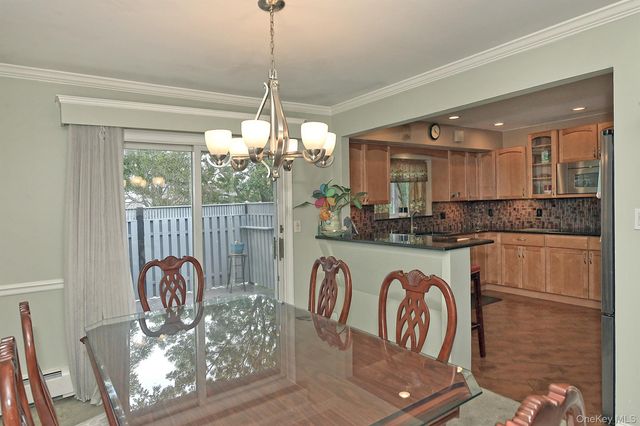 245 N Fulton Avenue, Lindenhurst, NY 11757