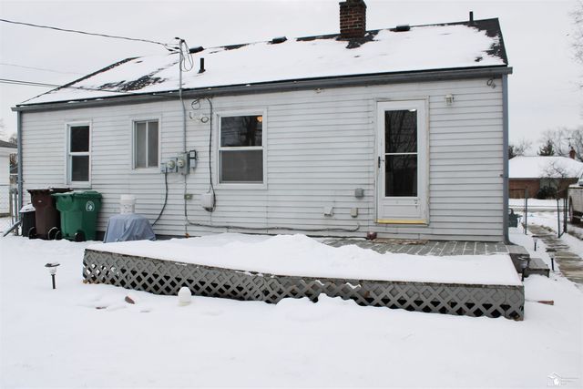 31948 BRIDGE Street, Garden City, MI 48135