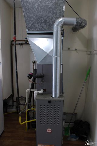 31948 BRIDGE Street, Garden City, MI 48135