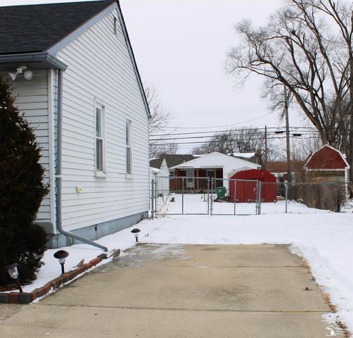 31948 BRIDGE Street, Garden City, MI 48135