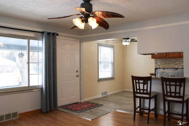 31948 BRIDGE Street, Garden City, MI 48135