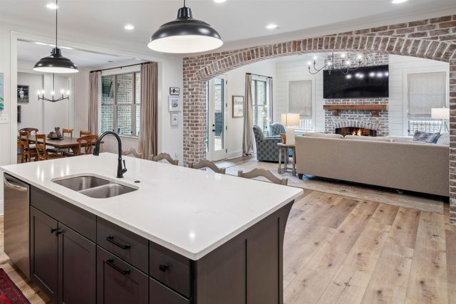 2125 N GREENBRIER LAKES BLVD, Piperton, TN 38017