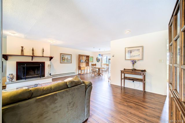 14 Essex Street, Rock Hill, NY 12775