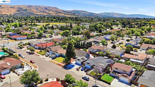 3074 Capewood LN, San Jose, CA 95132