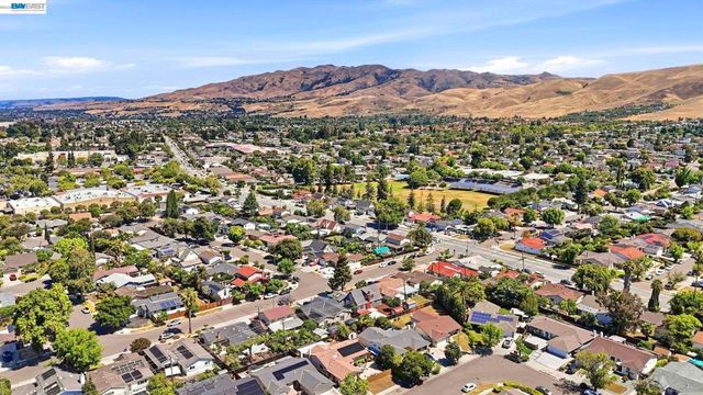 3074 Capewood LN, San Jose, CA 95132