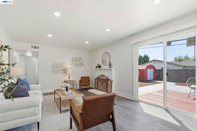 3074 Capewood LN, San Jose, CA 95132
