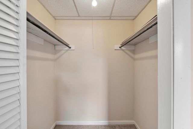 215 Chelmsford St 4, Chelmsford, MA 01824