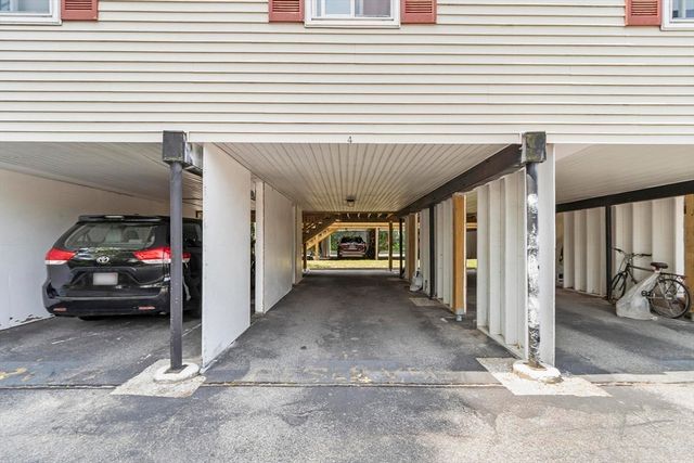 215 Chelmsford St 4, Chelmsford, MA 01824