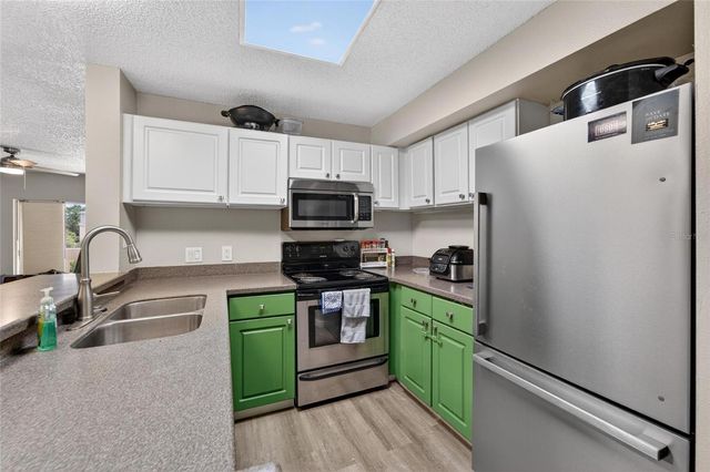 115 112TH AVENUE NE 406, St Petersburg, FL 33716