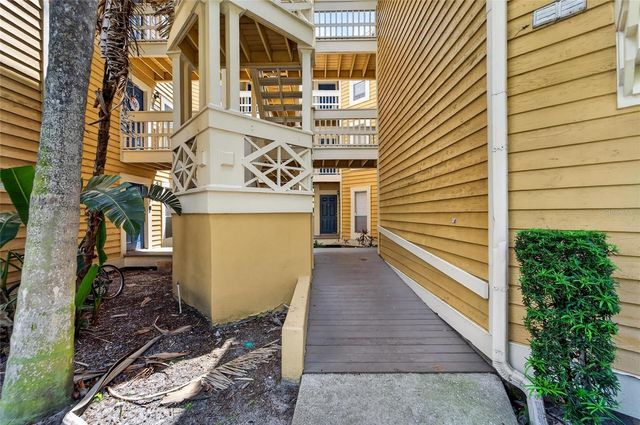 115 112TH AVENUE NE 406, St Petersburg, FL 33716