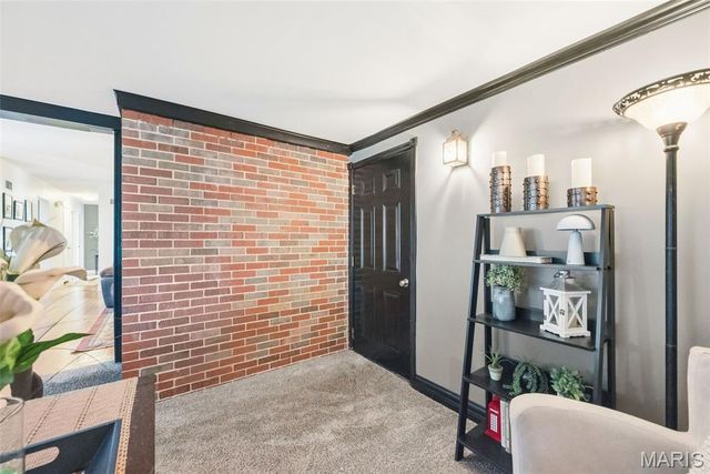 12 Graeler Drive, St Louis, MO 63146