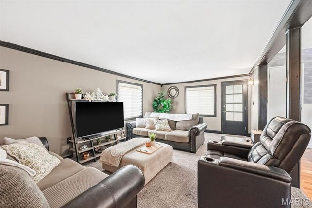 12 Graeler Drive, St Louis, MO 63146
