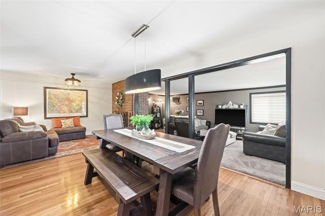 12 Graeler Drive, St Louis, MO 63146