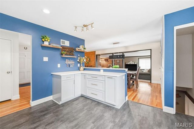 12 Graeler Drive, St Louis, MO 63146