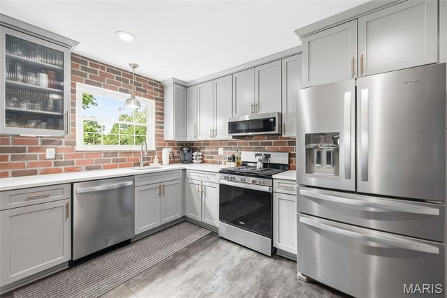 12 Graeler Drive, St Louis, MO 63146