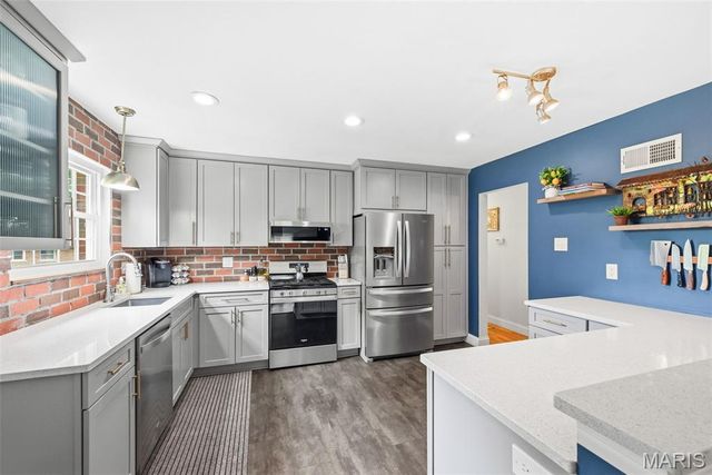 12 Graeler Drive, St Louis, MO 63146
