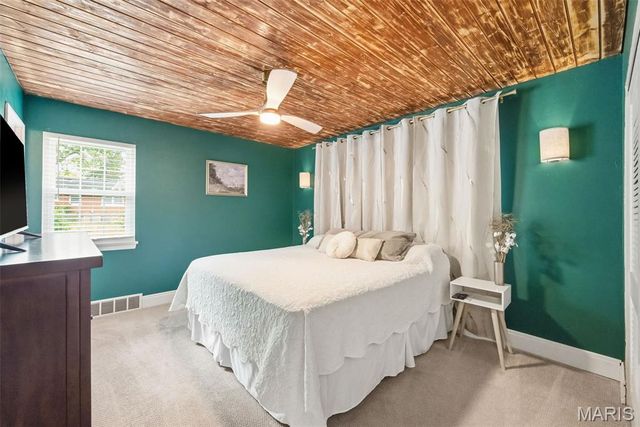 12 Graeler Drive, St Louis, MO 63146