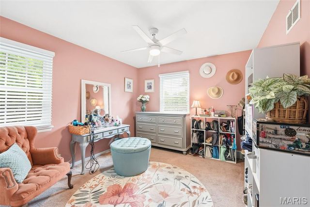 12 Graeler Drive, St Louis, MO 63146