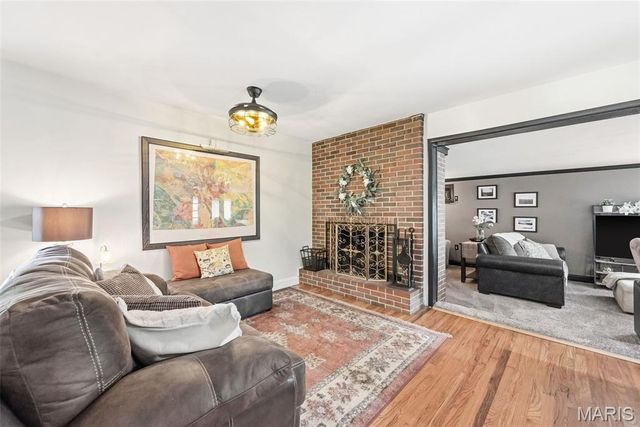 12 Graeler Drive, St Louis, MO 63146