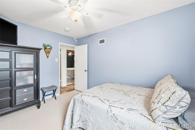12 Graeler Drive, St Louis, MO 63146