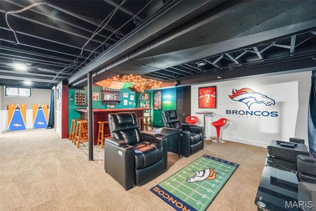 12 Graeler Drive, St Louis, MO 63146