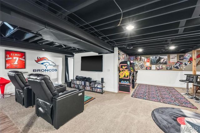 12 Graeler Drive, St Louis, MO 63146