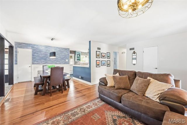 12 Graeler Drive, St Louis, MO 63146