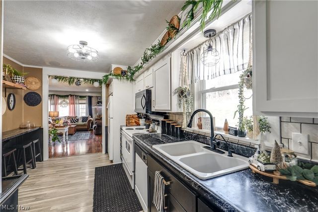 4943 Martin Drive SE, East Sparta, OH 44626