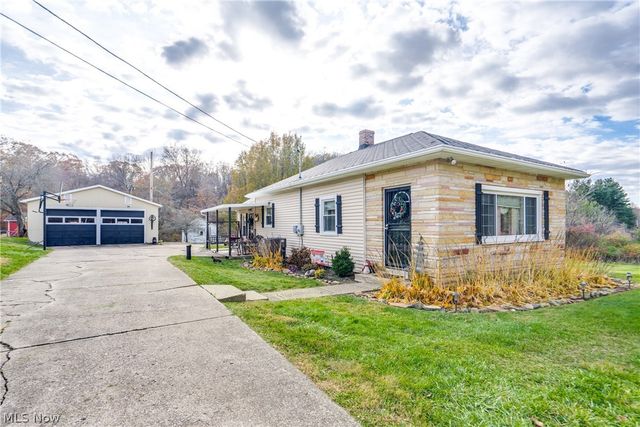4943 Martin Drive SE, East Sparta, OH 44626