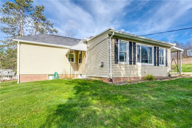 4943 Martin Drive SE, East Sparta, OH 44626