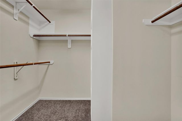 326 Brandy Ridge Lane, Dickinson, TX 77539