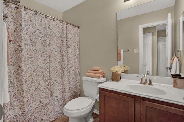 326 Brandy Ridge Lane, Dickinson, TX 77539