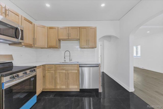 1761 Stanford Road, Berkley, MI 48072