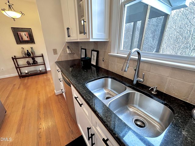 226 Edgewater Circle, Chapel Hill, NC 27516