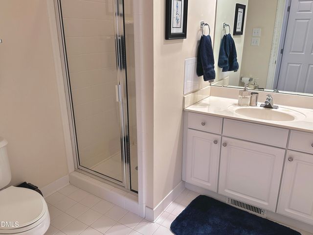 226 Edgewater Circle, Chapel Hill, NC 27516