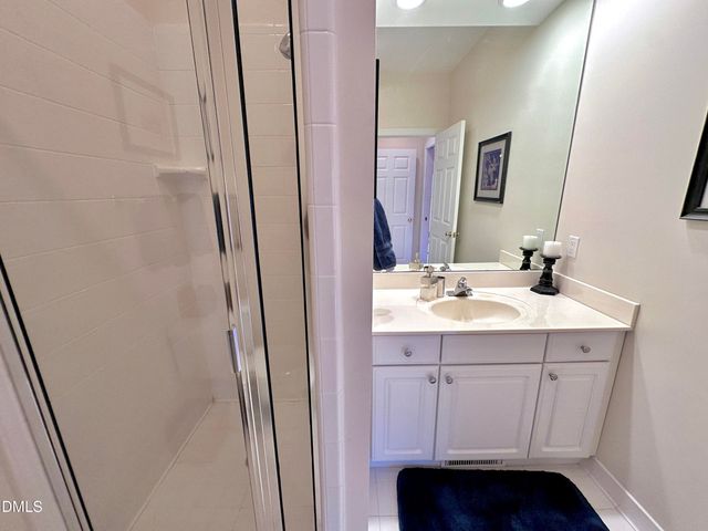 226 Edgewater Circle, Chapel Hill, NC 27516