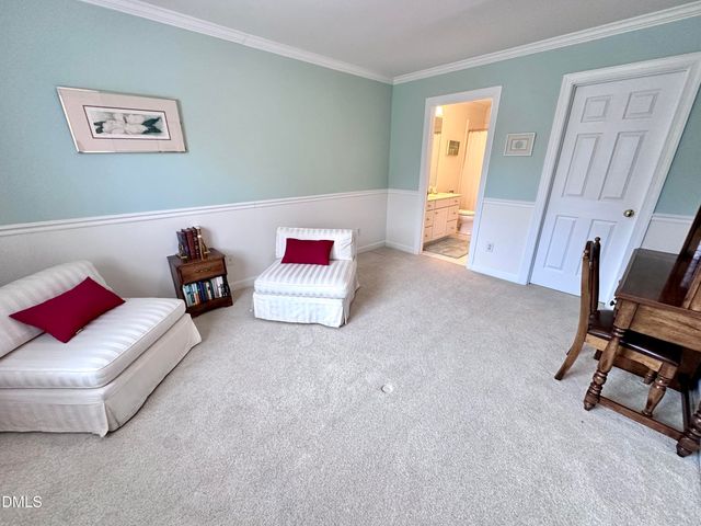 226 Edgewater Circle, Chapel Hill, NC 27516