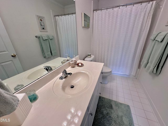 226 Edgewater Circle, Chapel Hill, NC 27516