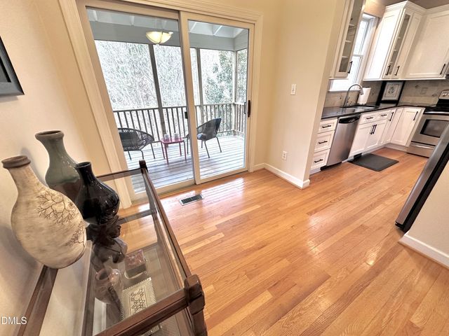 226 Edgewater Circle, Chapel Hill, NC 27516