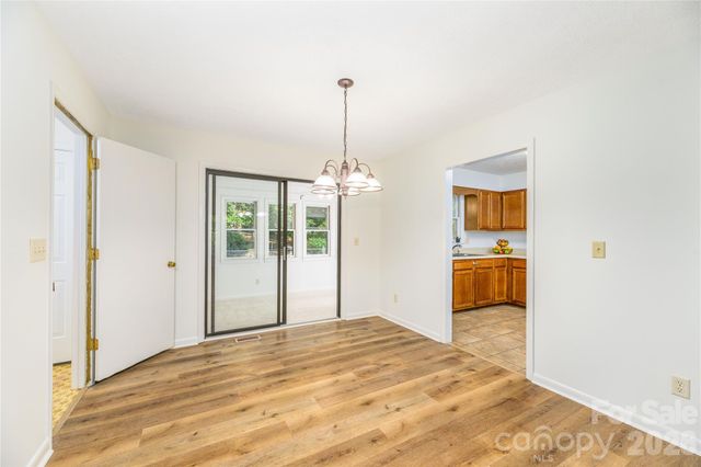 106 Turner Lane, Hendersonville, NC 28791